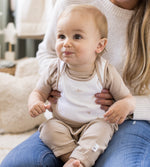 Load image into Gallery viewer, Set of 5 Golden Bee Lap Shoudler Bibs
