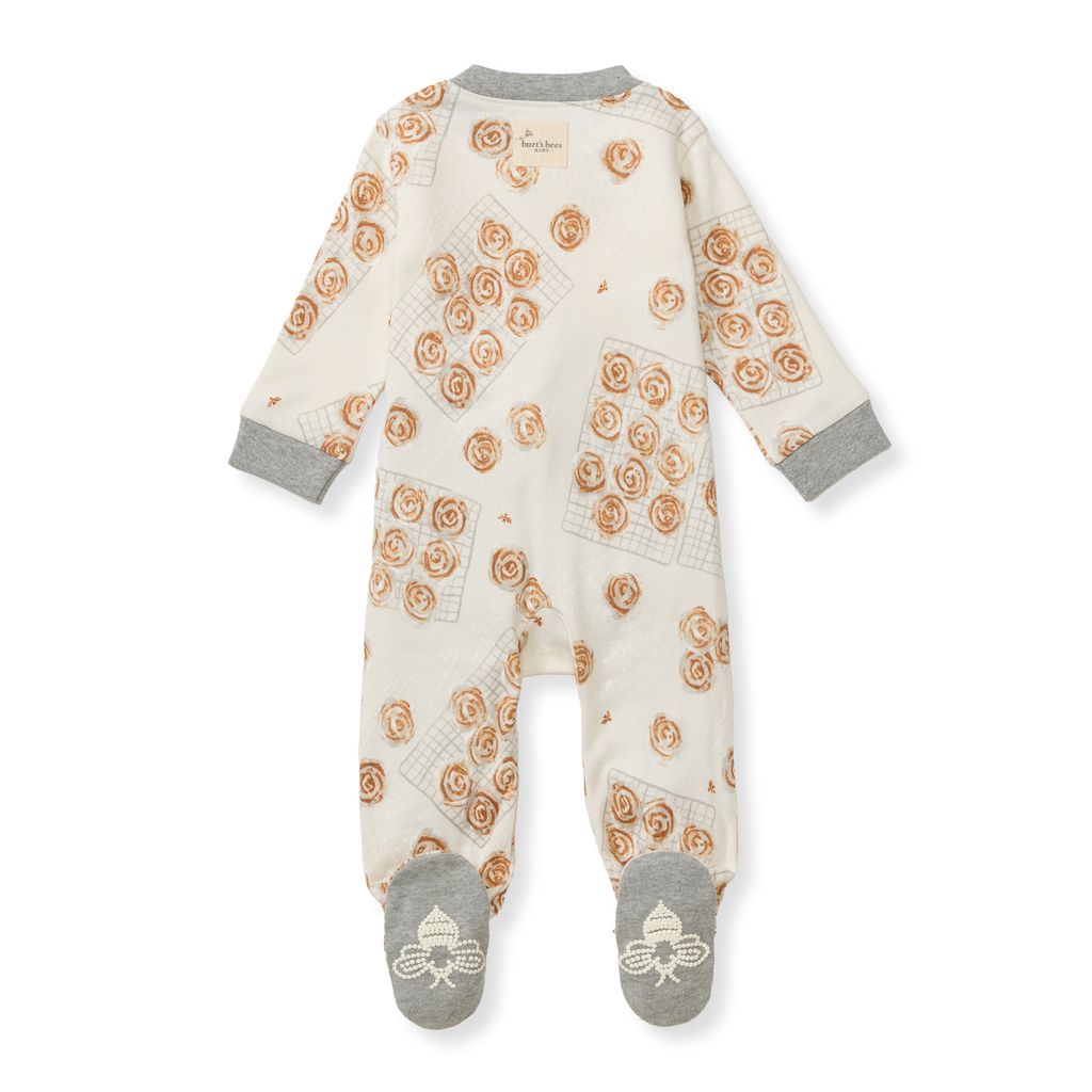 Gooey Cinnamon Rolls Sleep & Play